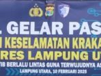 Penjabat (Pj) Bupati Lampung Utara, Drs. H. Aswarodi, M.Si., menghadiri Apel Gelar Pasukan Operasi Keselamatan Krakatau 2025 yang diselenggarakan oleh Polres Lampung Utara.