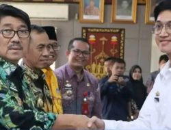 Bupati Lampung Utara Serahkan SK CPNS Formasi 2024, Dorong Semangat Pengabdian ASN Muda