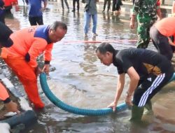 Wabup Romli terjun langsung dalam Kegiatan Jumat Bersih Pulihkan Akses Jalan